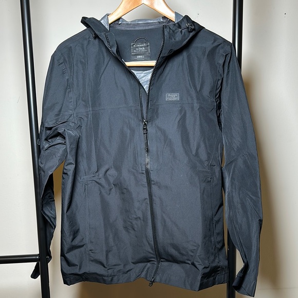 Abercrombie & Fitch Black Raincoat with Hood Lightweight Water-Resistant Fabric - Picture 1 of 4